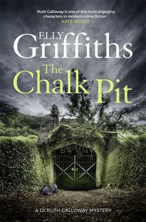 Elly Griffiths